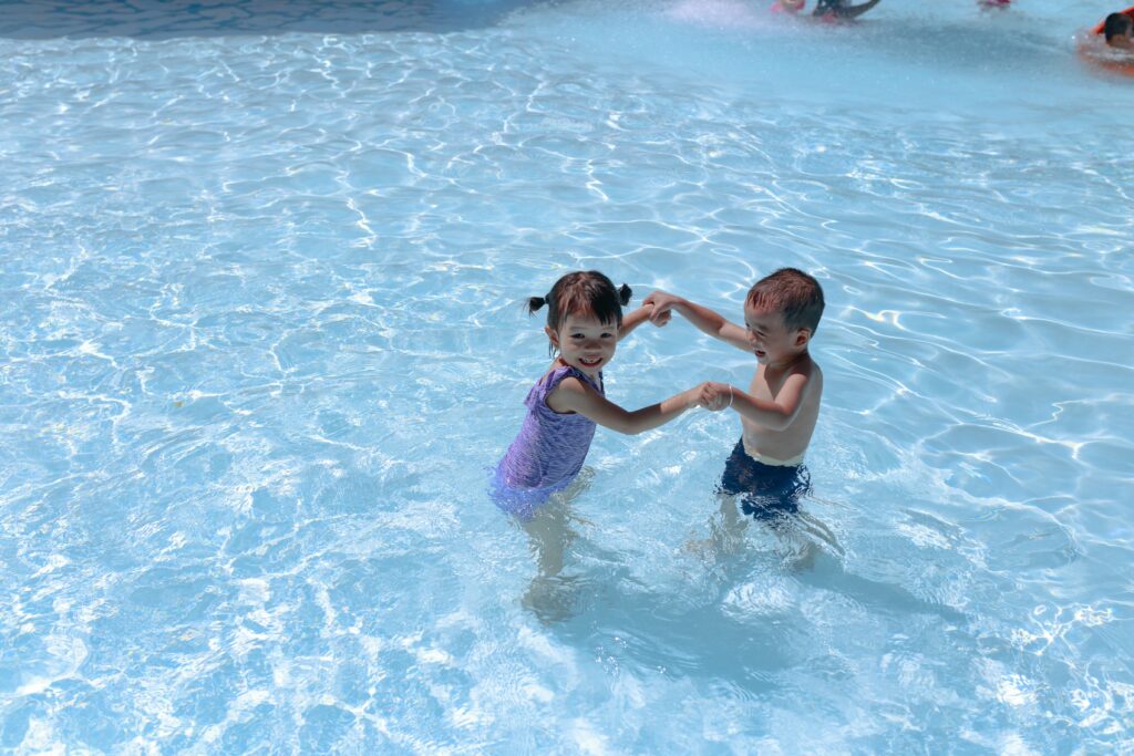 condomínio com piscina