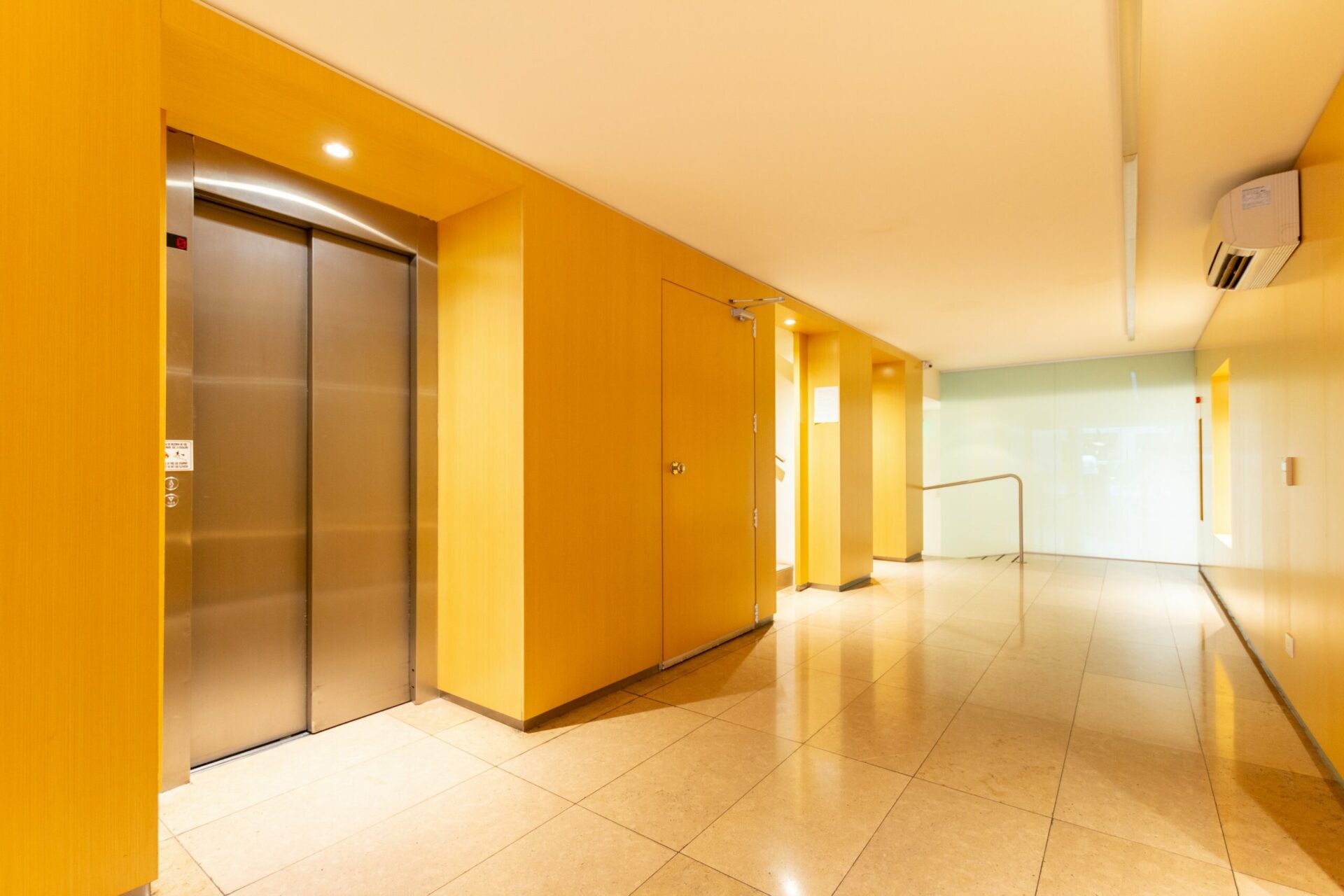 manutenção de elevadores em condomínios