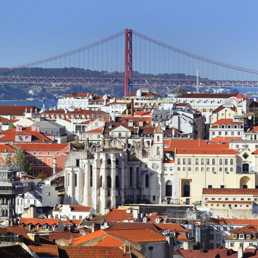 view lisbon river tagus portugal Como a gestão profissional melhora o edifício