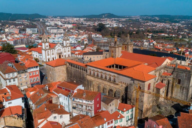 Capa principal Imagem aerea da cidade de Viseu 1 Viseu administração de condomínios em viseu
