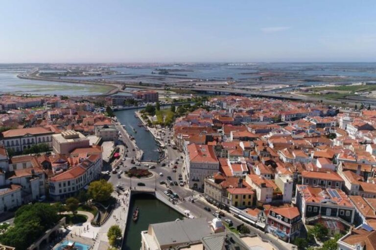 city of aveiro portugal aerial view video 1 Aveiro administração de condomínios em aveiro