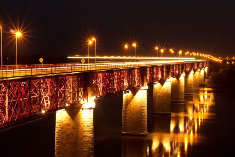 portugal santarem night bridge 1 Santarém administração de condomínios em santarém
